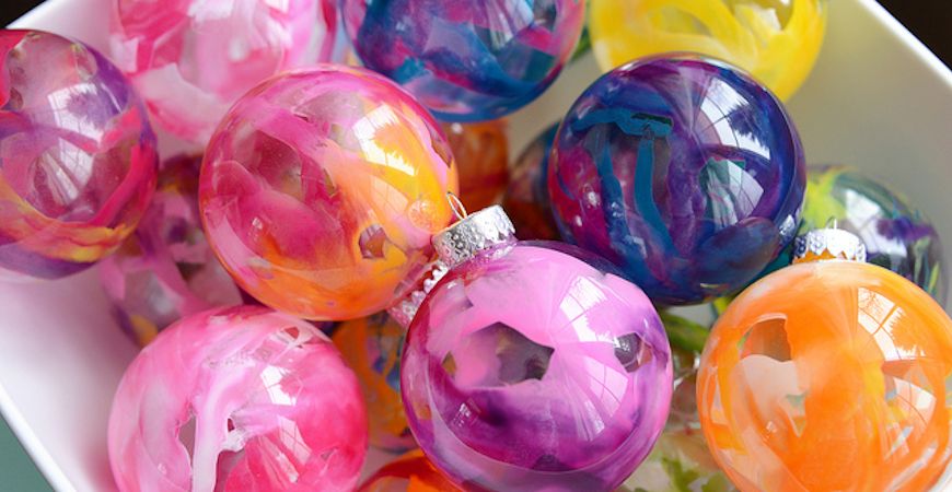 how to make Christmas ornaments