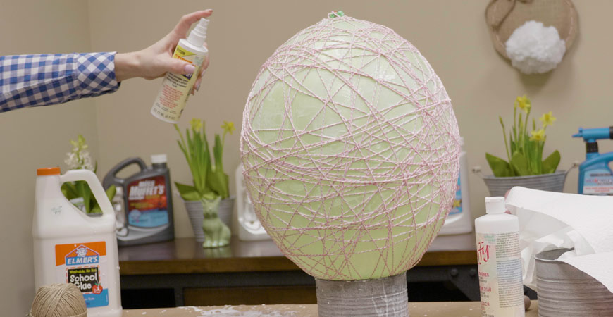 Apply a fabric stiffner to the balloon wrapped with string